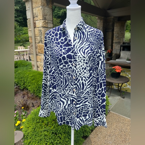 Xacus Blue and White Animal Print Blouse - Picture 1 of 6